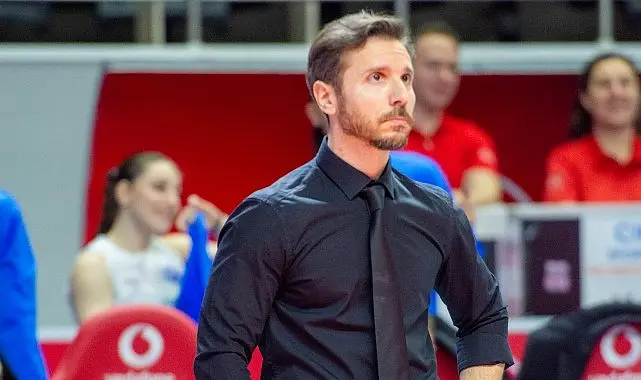 Sultanlar Ligi ekiplerinden Aydın Büyükşehir Belediyespor Başantrenörü Alper Hamurcu, ikinci