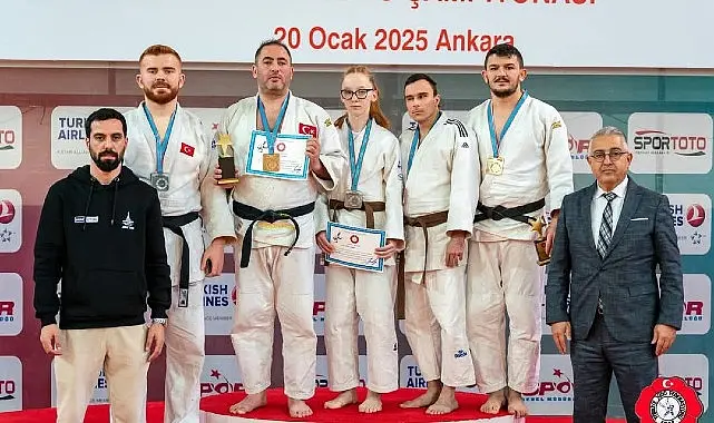 İzmir Büyükşehir Belediyesi Spor Kulübü, “Büyükler” ve “Görme ve İşitme