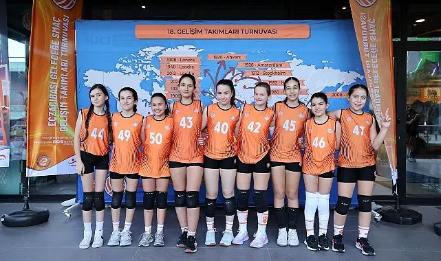2025 yılında “Olimpiyat” teması ile düzenlenen Eczacıbaşı 18. Geleceğe Smaç
