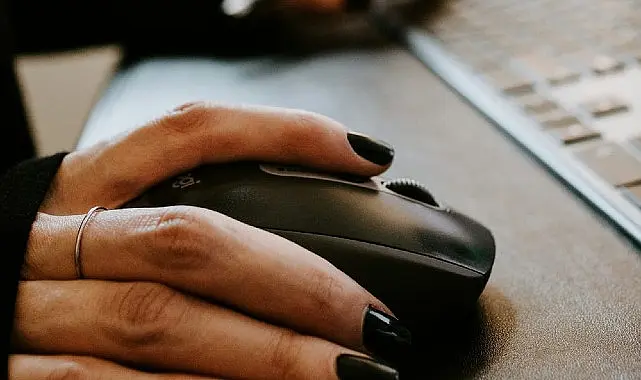 Güvenlik mekanizmalarını atlamak için kullanıcıların çift tıklamalarından yararlanan DoubleClickjacking, siber
