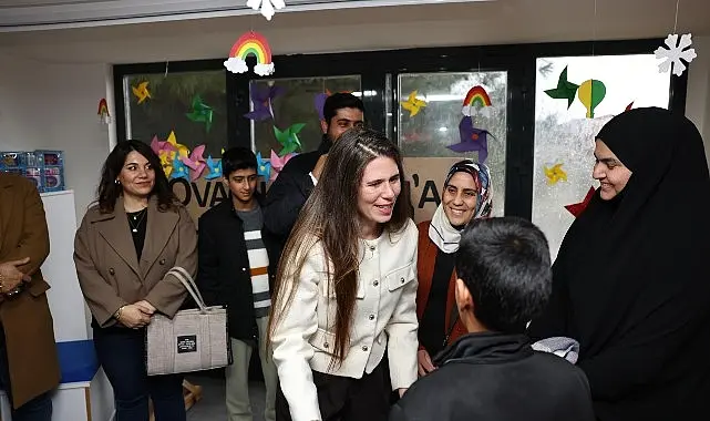 Yuvamız Çeşme Ovacık Çocuk Etkinlik Merkezi’nin açılışında konuşan Çeşme Belediye