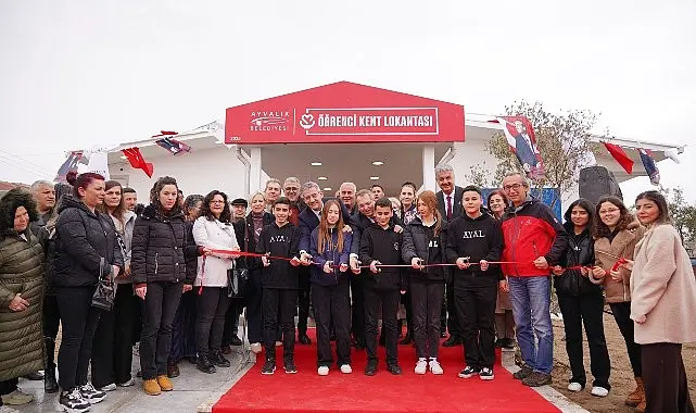 Ayvalık’ta öğrencilere ve ailelerine ekonomik destek verebilmek amacıyla 3 çeşit