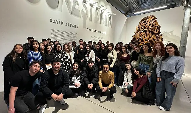 Bakırköy Belediyesi’nin Etüt Merkezi açılışında gençlerle buluşarak onlara Feshane Artİstanbul
