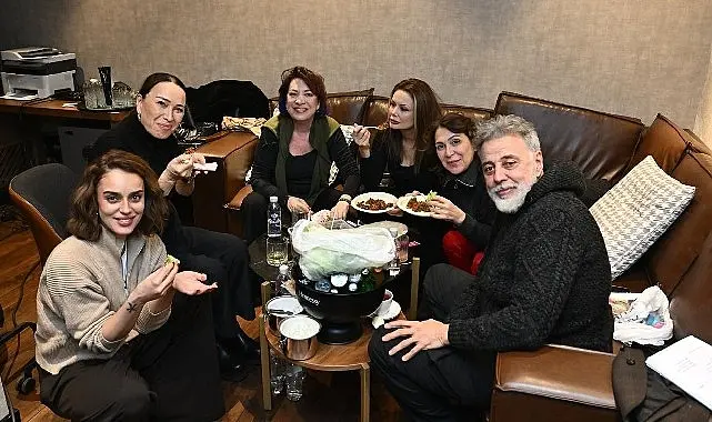 Demet Akbağ ve Bestemsu Özdemir, ‘Baldız’ filminde rol alan oyuncu