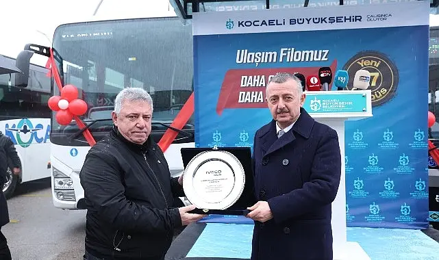 Kocaeli Büyükşehir Belediye Başkanı Doç.Dr.Tahir Büyükakın, İzmit ile Sabiha Gökçen