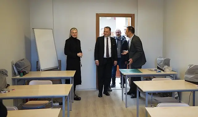 6 Şubat depremlerinin ikinci yıldönümünde Hatay’da olan Beylikdüzü Belediye Başkanı
