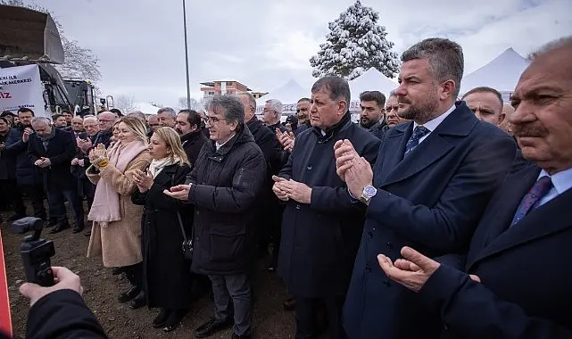 Kahramanmaraş merkezli depremlerden etkilenen Malatya’nın Doğanşehir ilçesiyle dayanışmasını sürdüren Buca