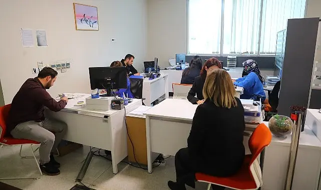 Antalya Büyükşehir Belediyesi bünyesinde hizmet veren İş Danışmanlık Ofisi, iş