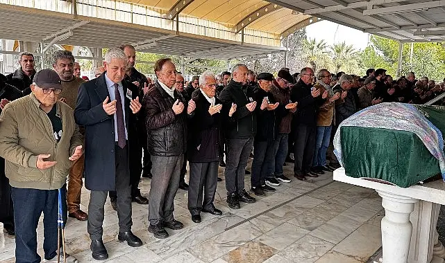 Türk basın tarihinin çınarlarından, İzmir basınının ablası, duayen gazeteci Ömür