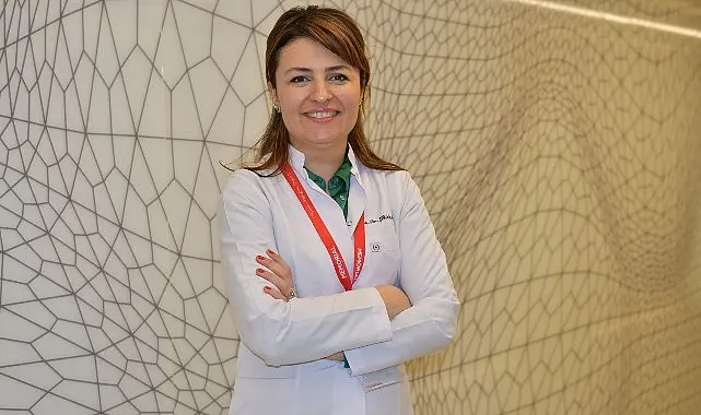 Son zamanlarda kozmetik ürünlerin daha erken yaşlarda ve daha sık