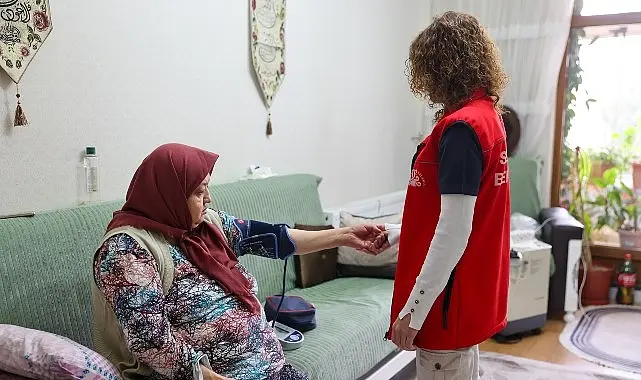 Selçuklu Belediyesi, Evde Yaşlı Bakım Hizmeti ile yaşlı ve bakıma