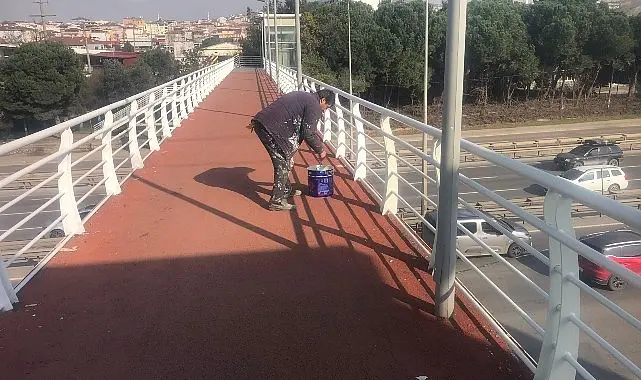 Büyükşehir Belediyesi, Gebze Mobilyacılar Çarşısı mevkii D-100 Karayolu üzerinde bulunan