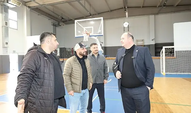 Menderes Belediyesi, Başkan İlkay Çiçek’in başlattığı yenileme seferberliği ile Gümüldür