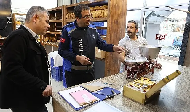 Kartepe Belediyesi Zabıta Müdürlüğü ekipleri, ilçe genelindeki fırınlarda kapsamlı bir