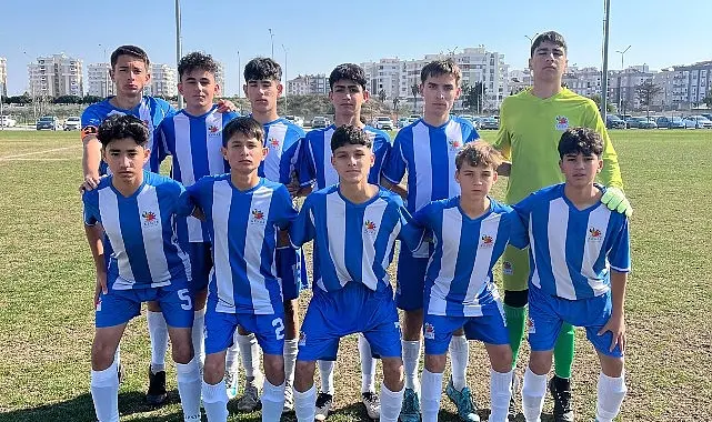 Kemer Belediye Başkanı Necati Topaloğlu öncülüğünde kurulan altyapı futbol takımlarından