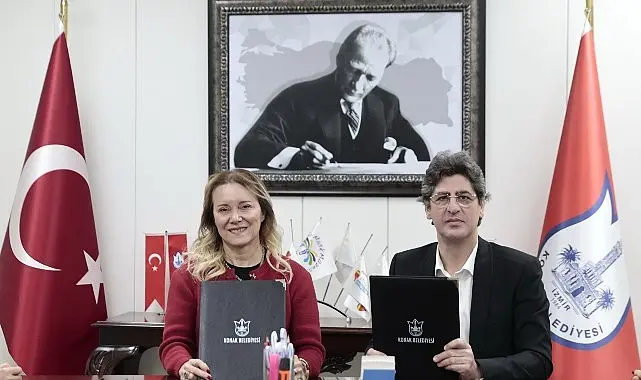 Konak Belediyesi ve Bornova Anadolu Lisesi Eğitim Vakfı (BALEV), mülkiyeti