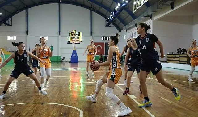Türkiye Kadınlar Basketbol Ligi’nde (TKBL) namağlup yoluna devam eden Ferhatoğlu