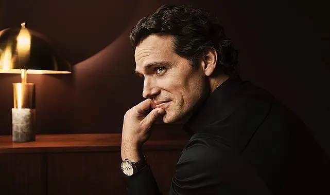Longines yeni Zarafet Elçisi Henry Cavill’i gururla sunar. Markanın “zarafet
