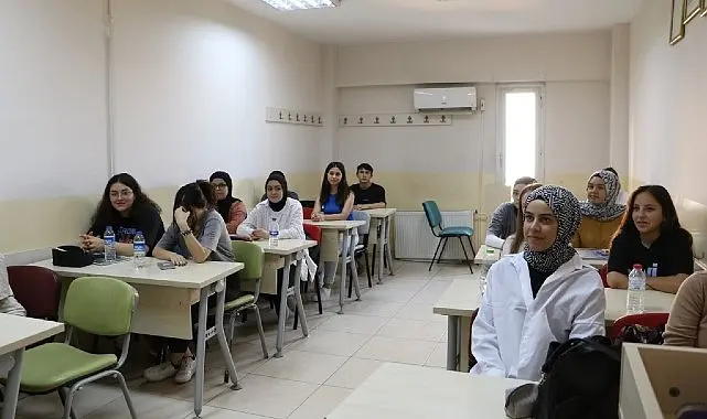 Manisa Büyükşehir Belediyesi Eğitim Merkezi (MABEM), eğitimde fırsat eşitliği hedefi