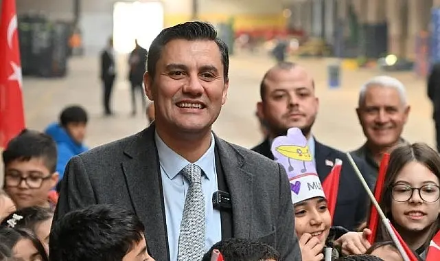 Manisa Büyükşehir Belediyesi, halkın belediye hizmetlerine daha kolay ve hızlı