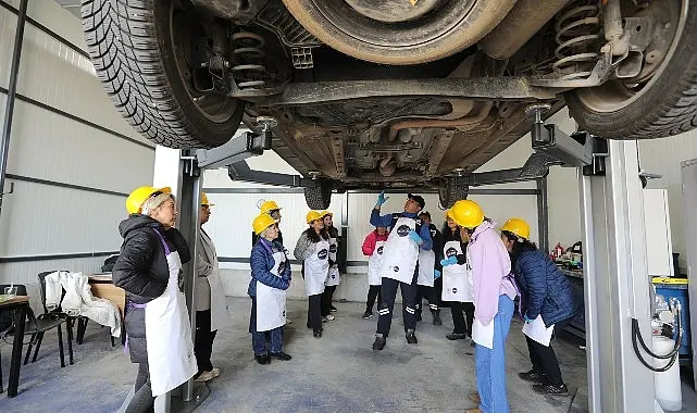 Muğla Büyükşehir Belediyesi tarafından kadınlara yönelik başlatılan “Hayatımın Ustasıyım” eğitim