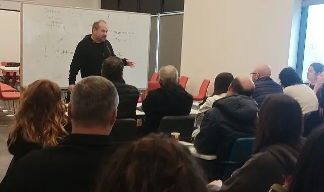 Lüleburgaz Belediyesi’nin “Temel Dramaturji ve Tiyatro Oyunu Yazma Atölyesi” yoğun