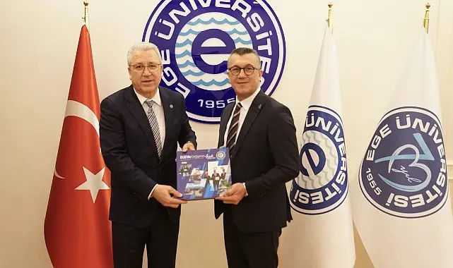 Türkiye Sağlık Enstitüleri Başkanlığı (TÜSEB) Başkanı Prof. Dr. Ümit Kervan,