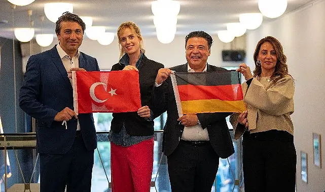 Aslen Almanya doğumlu olan ancak uzun yıllardır ülkemizde mesleğini icra