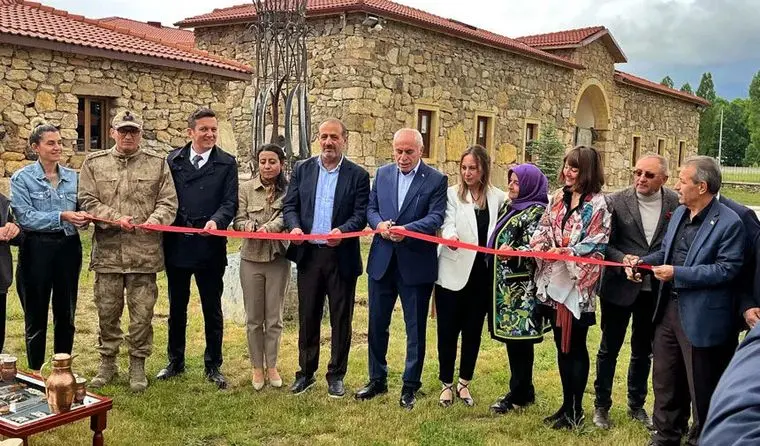 Anadolu'nun "Topraktan Kopuş" Hikayesi, Kenan Yavuz Etnografya Müzesi'nde kalıcı sergilenecek 3 Anadolunun Topraktan Kopus Hikayesi Kenan Yavuz Etnografya Muzesinde kalici sergilenecek 3 – Bayburt Portalı